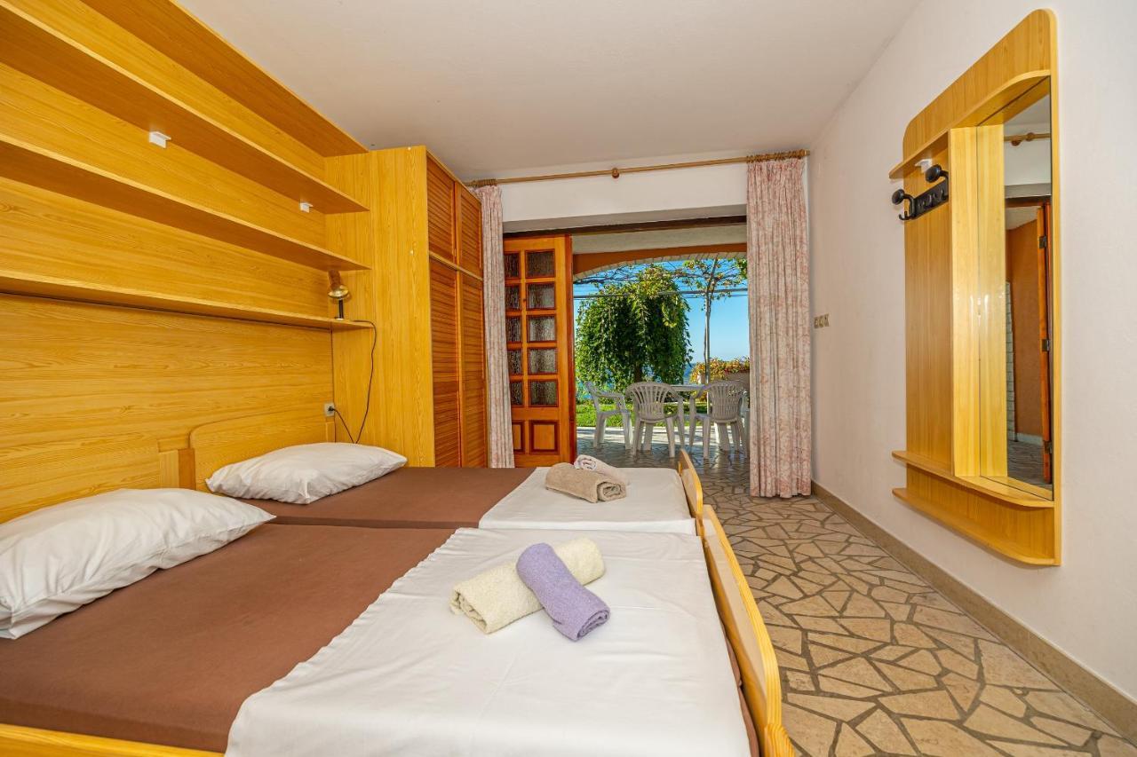 Apartments Francoise Crikvenica Exteriér fotografie